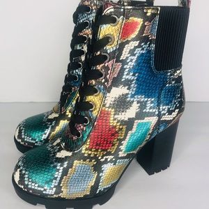 Bamboo combat boots